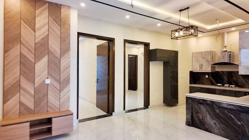 Ready To Buy A Prime Location House 7 Marla In Punjab Small Industries Colony 21