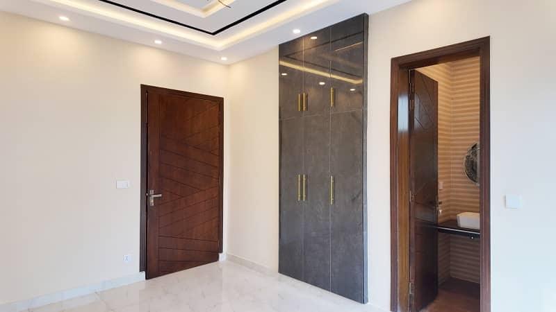 Ready To Buy A Prime Location House 7 Marla In Punjab Small Industries Colony 22