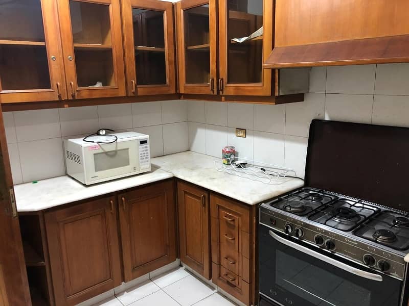 Beautiful Fully Furnished Ground Portion With Lawn Full Of Natural Light 2