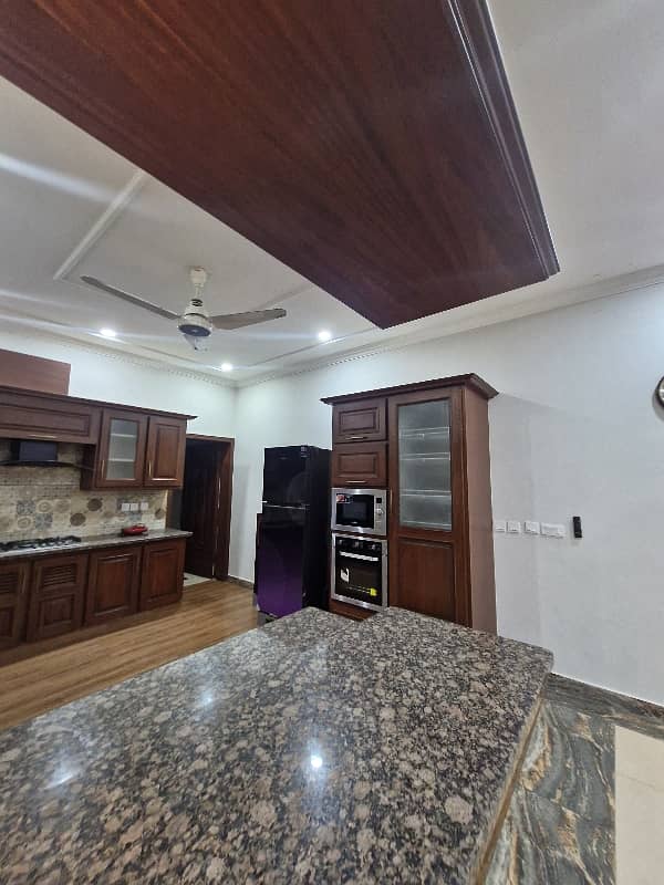 Newly Built Ground Portion Fully Furnished Rent Including All Utilities 7