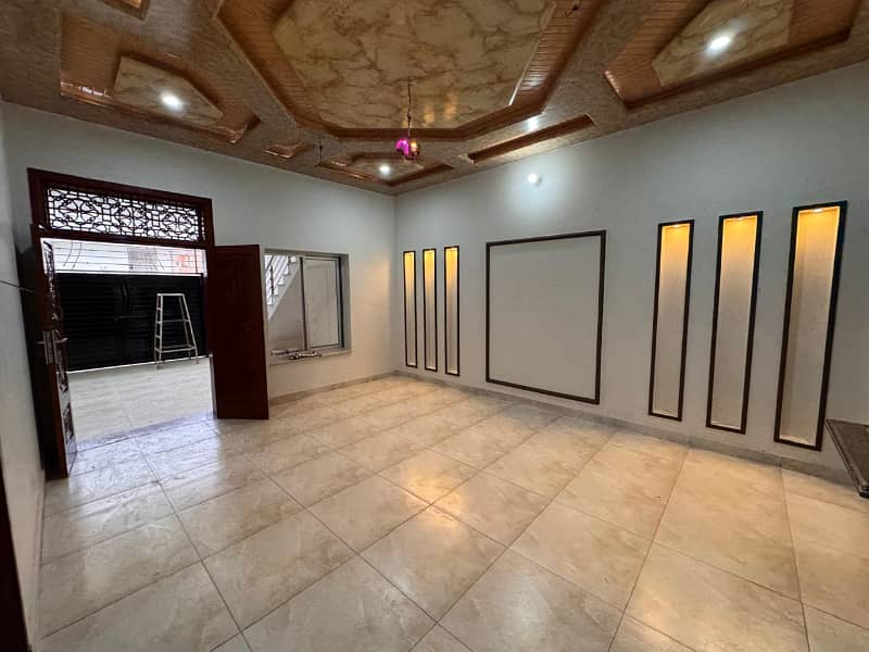 Main Rafi qamar road near Riaz ul janna 5 marly double story house for sale 1