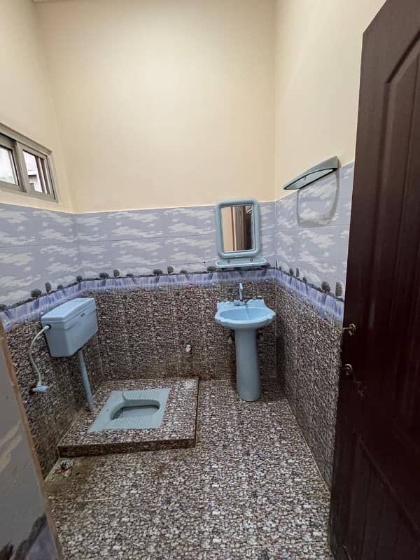 Main Rafi qamar road near Riaz ul janna 5 marly double story house for sale 10