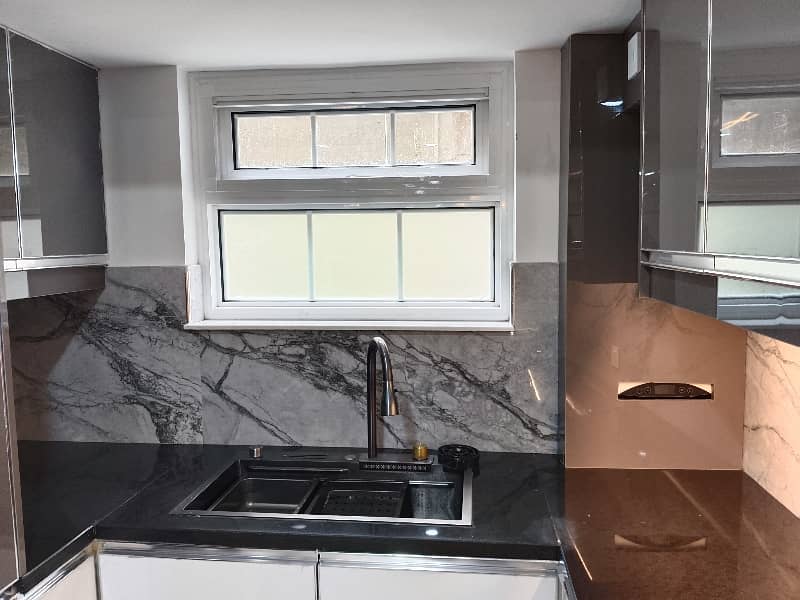 Beautiful Fully Of Natural Light Independent Fully Furnished Upper Portion With Tarrce For Foreigners 7