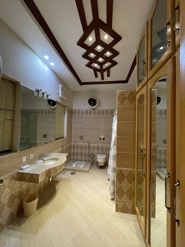 Beautiful Upper Portion Fully Furnished Independent Gate 8