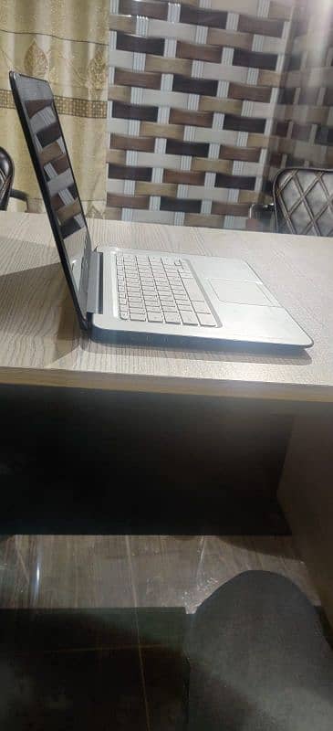 Hp 4gb 128gb chromebook 14 Smb Windows 10 4