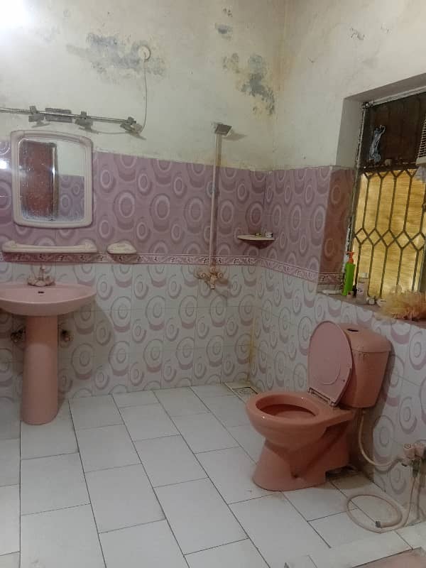 Silent Office/IT Office/Executive Office/ Kanal Lower Portion for Rent in Faisal Town A block 60ft Road Easy Approach to Main Boulevard Faisal Town 7