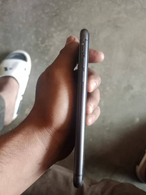 iphone 11 factory unlock water pack 2