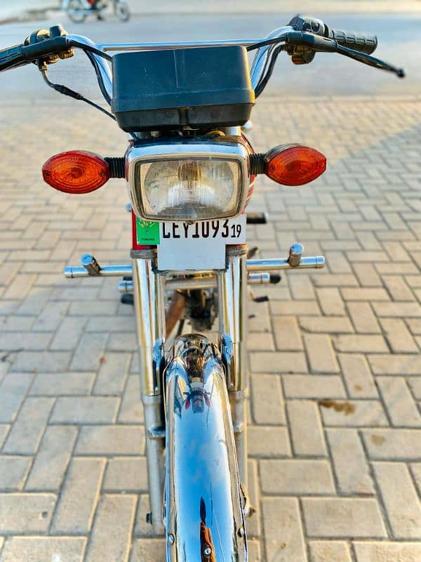 Honda 125   {2019} model 2