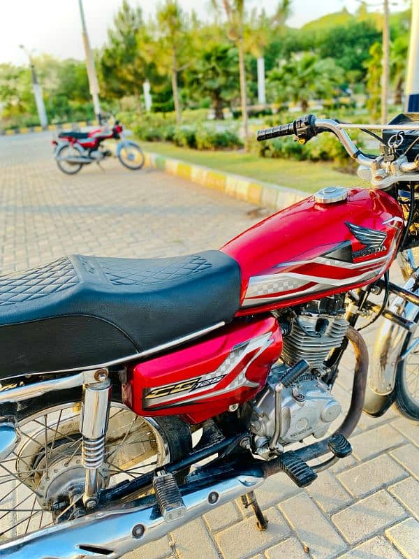 Honda 125   {2019} model 8