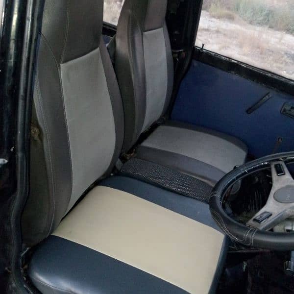 Suzuki Bolan 2011 2