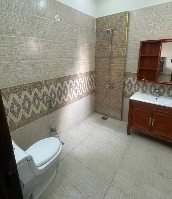 Fully Furnished 5 Marla House Available In DHA 9 Town - Block A For rent 8