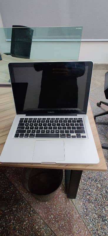 MACBOOK PRO 13" MID 2012 LAPTOP IN TINT CONDITION 10/10 0