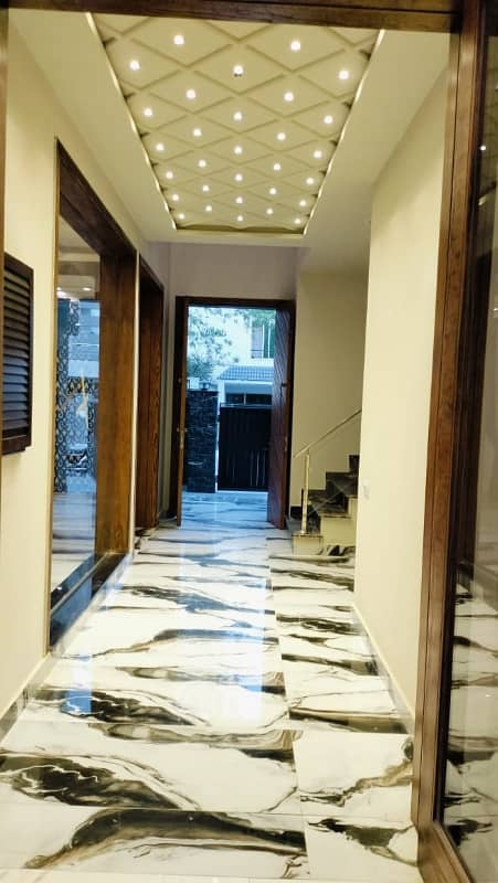 Ready To Buy A House In Bahria Town - Sector C Lahore 7