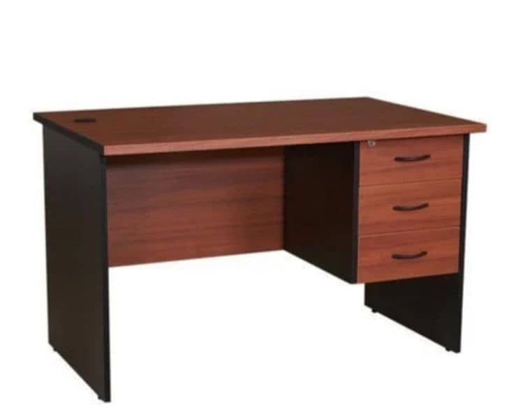 Table with 3 drawers 0
