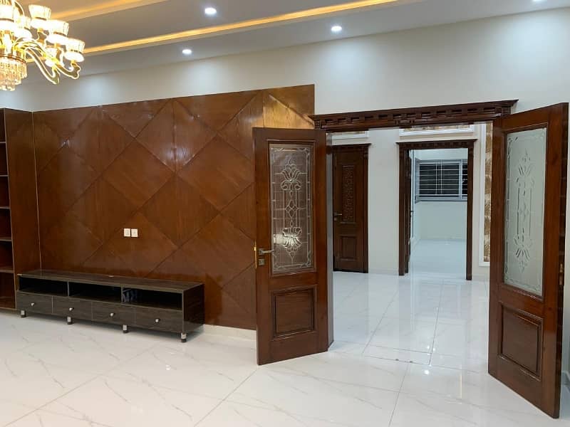 Buy your ideal 5 Marla House in a prime location of Lahore 3