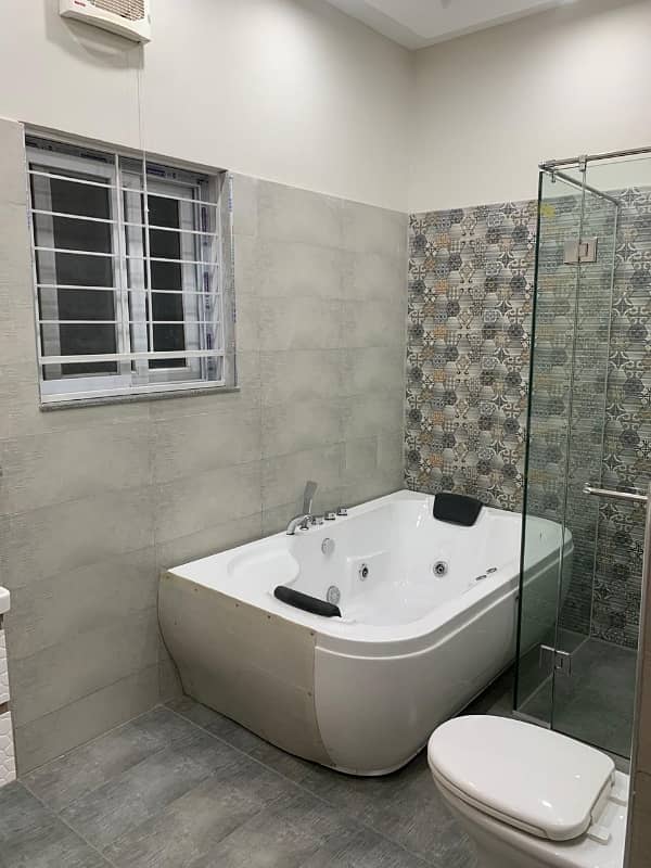 Buy your ideal 5 Marla House in a prime location of Lahore 5