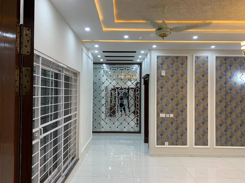 Buy your ideal 5 Marla House in a prime location of Lahore 9