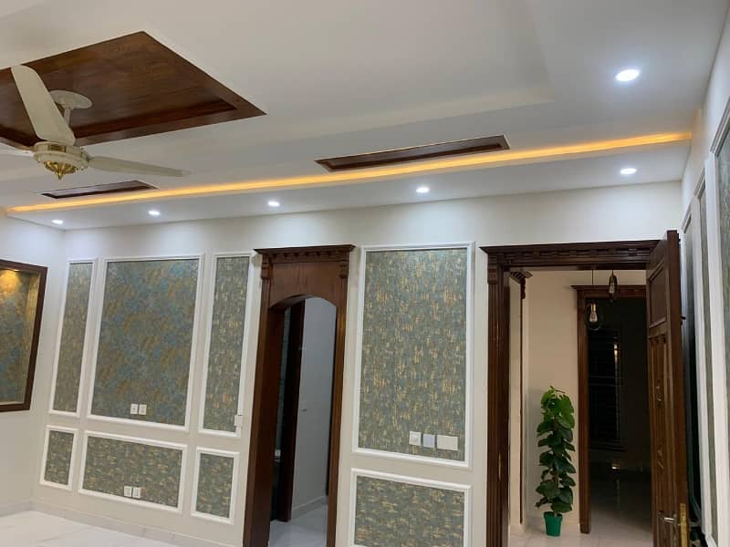 A House Of 1 Kanal In Bahria Town - Sector C 3