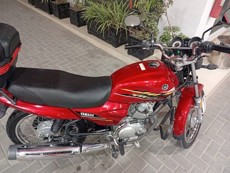 Yamaha YB-125Z 2021 Model | Yamaha in Bikes | YB-125Z 0
