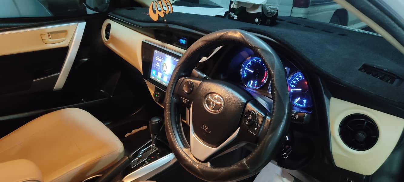 Toyota Corolla Altis X Automatic 1.6 2022 11