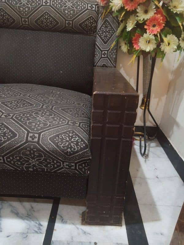 2 seater sofa condition good 1