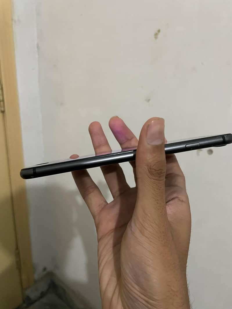 iPhone 8 Plus PTA 6
