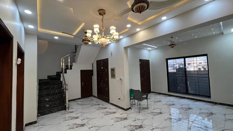 5 Marla Modern Design House is for Sale in Bahria Orchard Eastern Extension Block 13