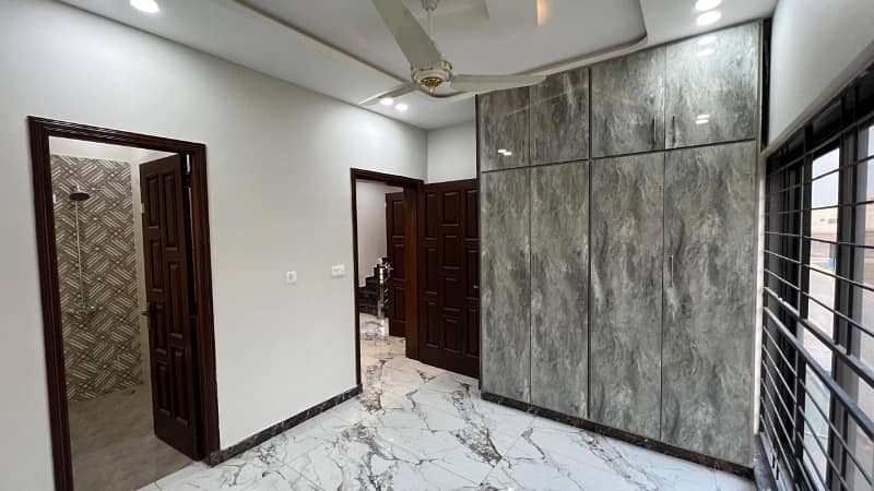 5 Marla Modern Design House is for Sale in Bahria Orchard Eastern Extension Block 20