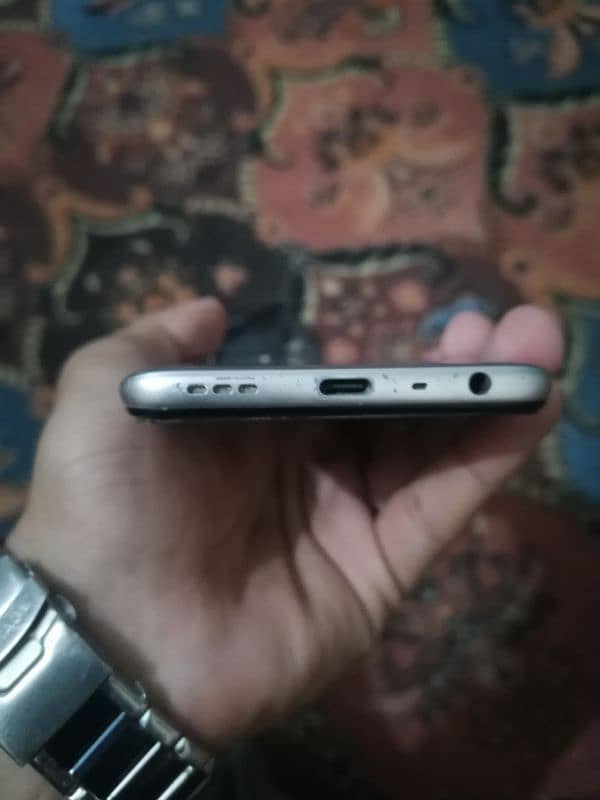 Condition 10 by 7.5  storage 4/64   battery timing  good 2