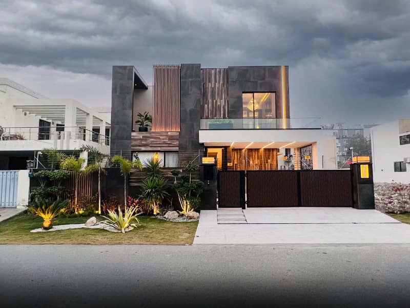 Near to Commercial Most Luxury Fully Furnished 1 Kanal House for Sale in DHA Lahore 0