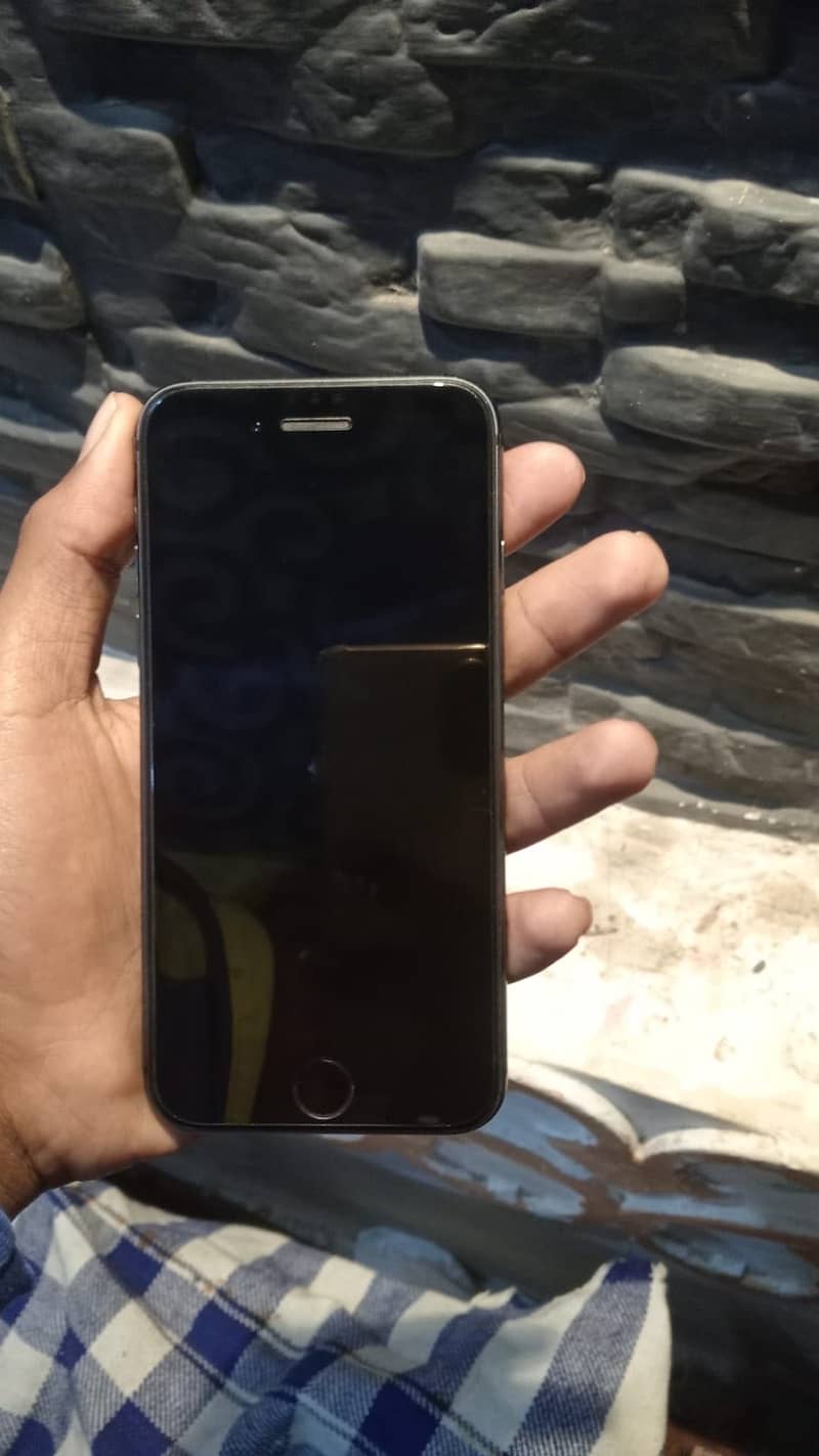 iPhone 8 black / urgent sale 0