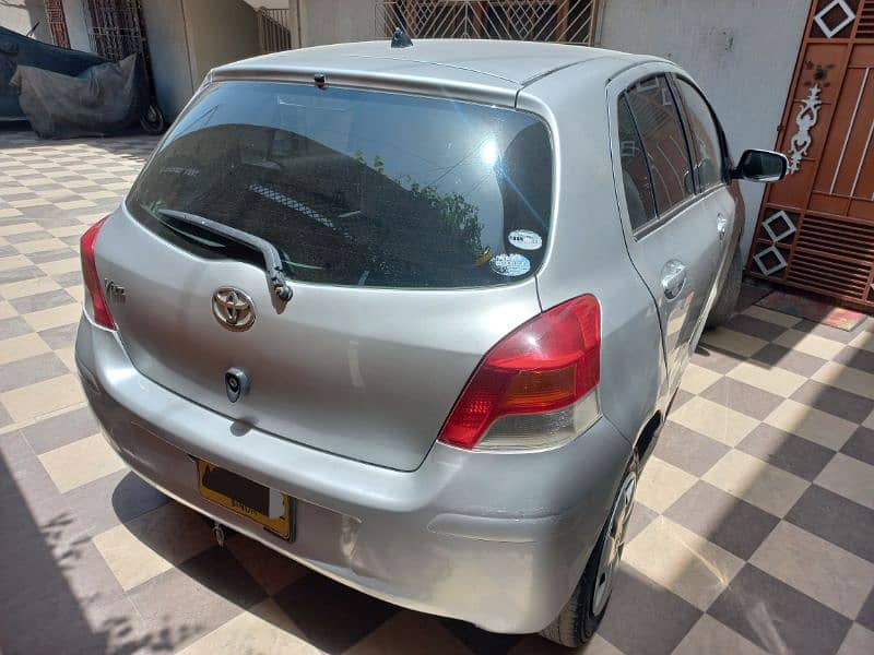 Toyota Vitz 2009 1