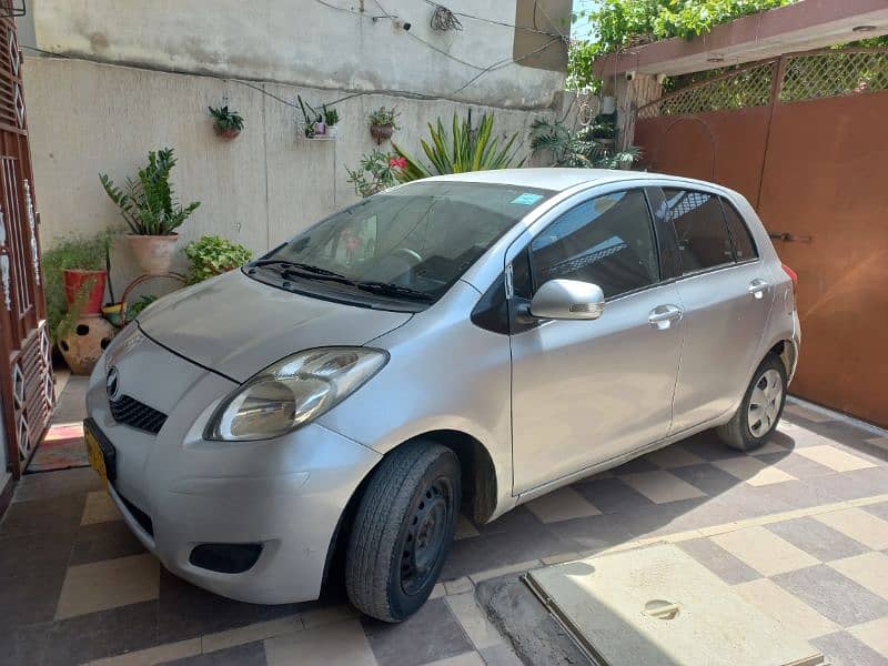 Toyota Vitz 2009 3