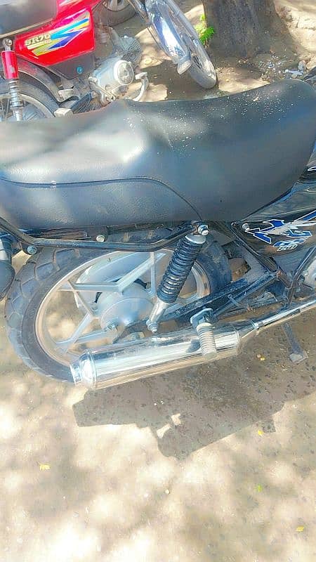 Suzuki 150cc bike 2