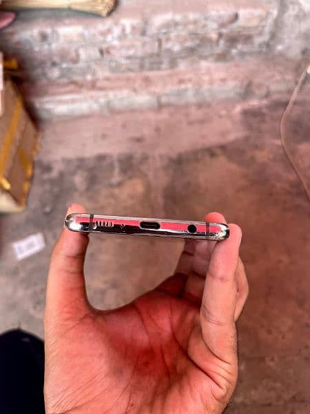 S10plus. 8gb 128gb. complete box 3