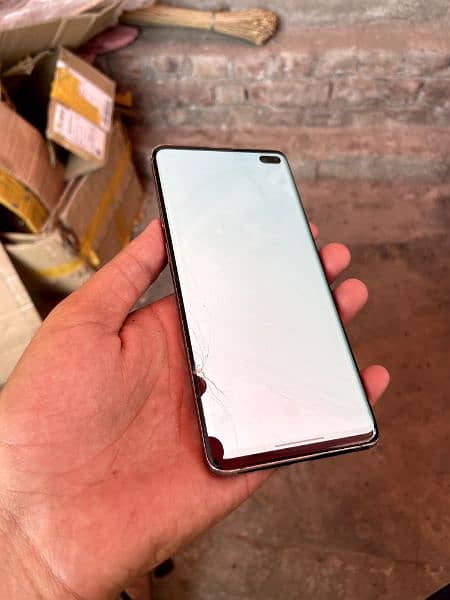 S10plus. 8gb 128gb. complete box 6