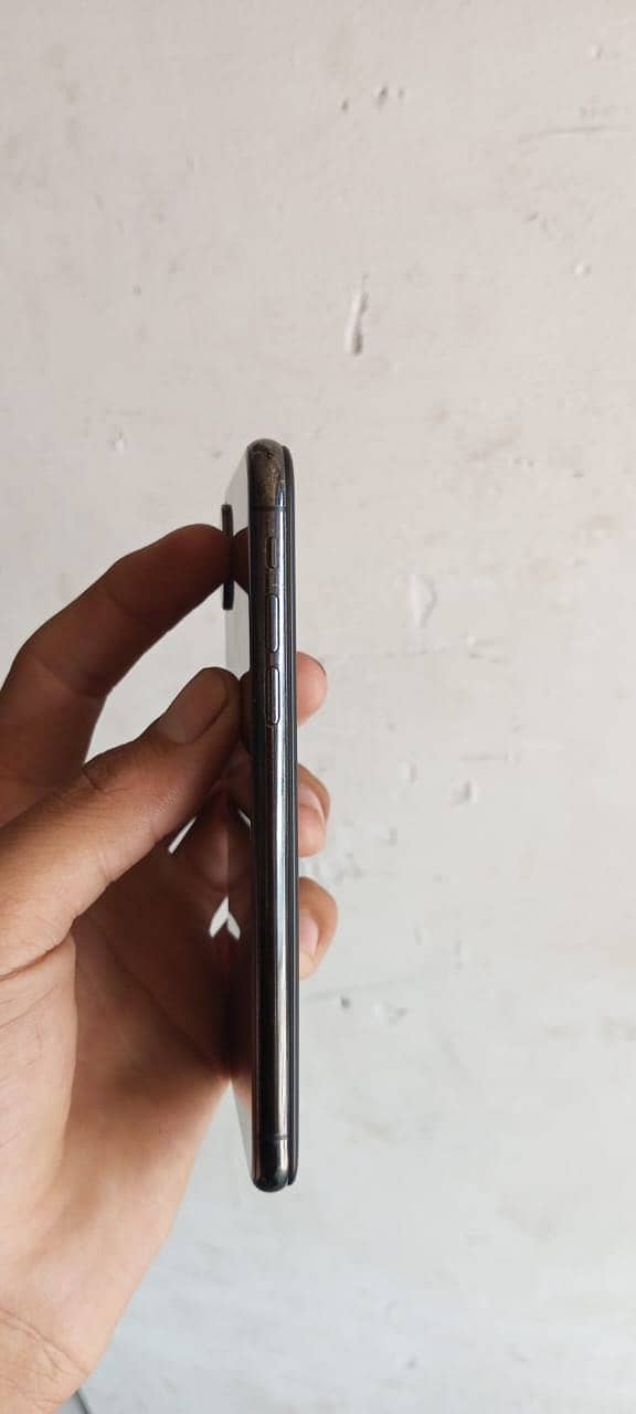 iPhone X pta approved 4
