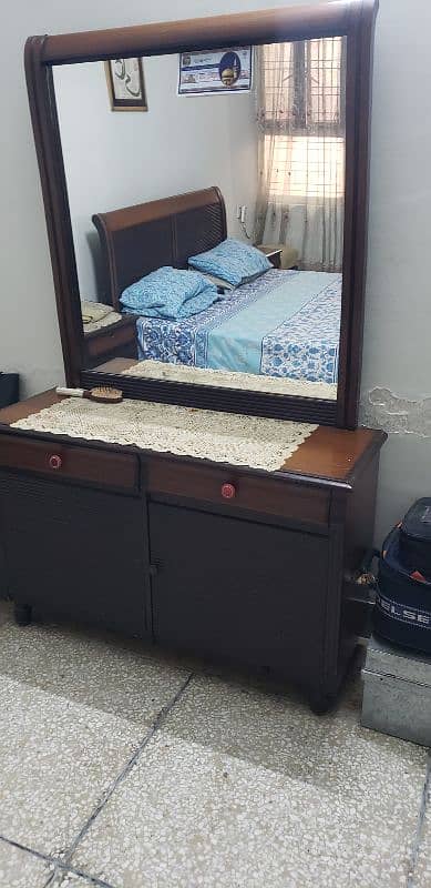 dressing table for sale 0