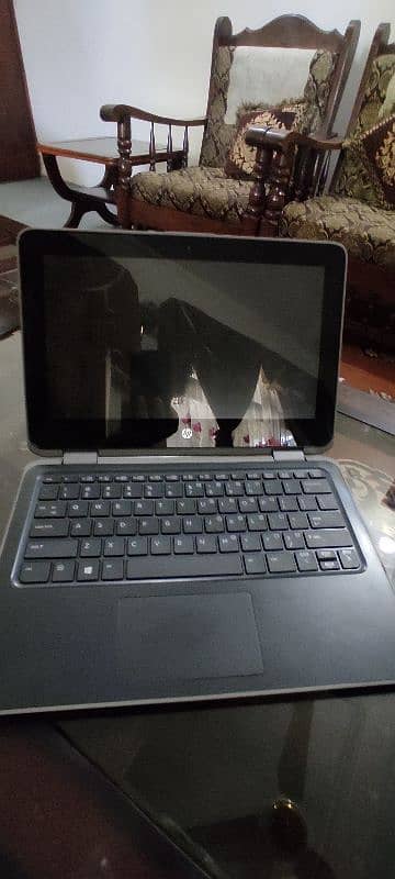 HP probook x360 11 G4 EE 8 GENERATION 1