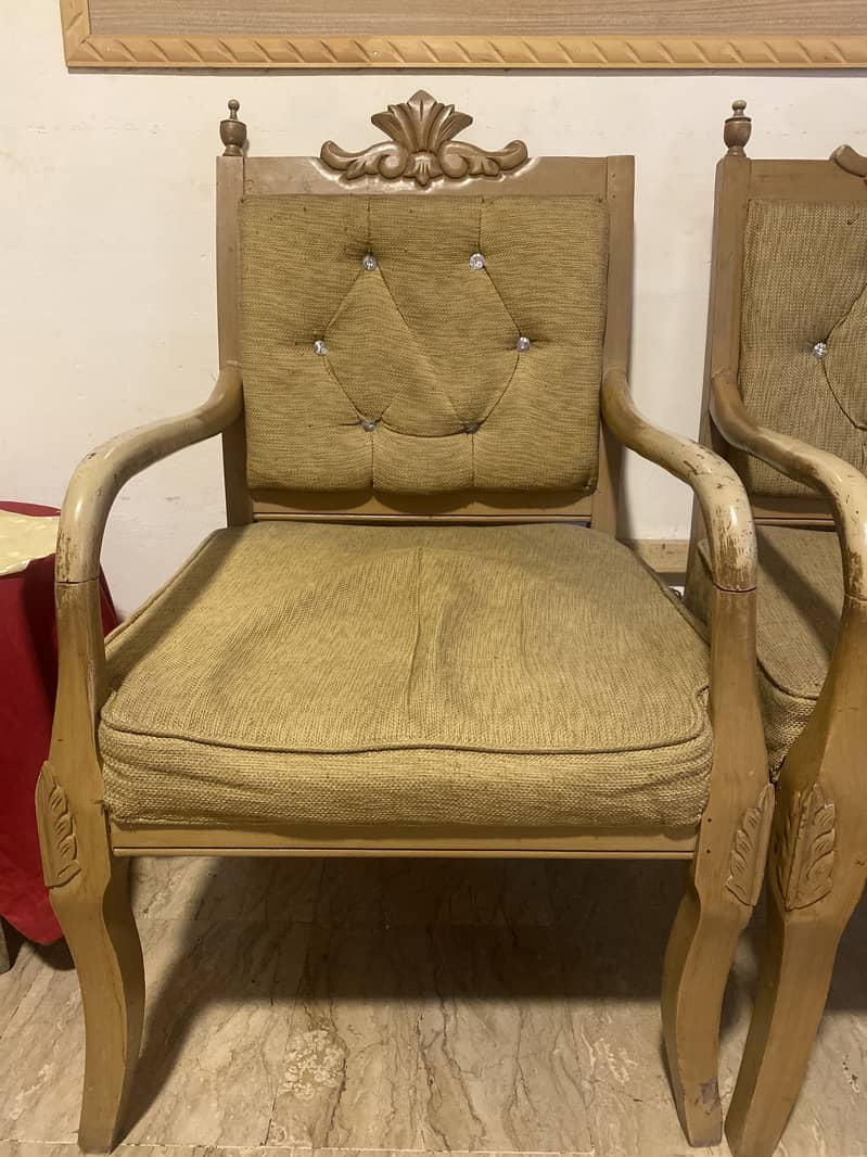 2 victoria style chairs 0