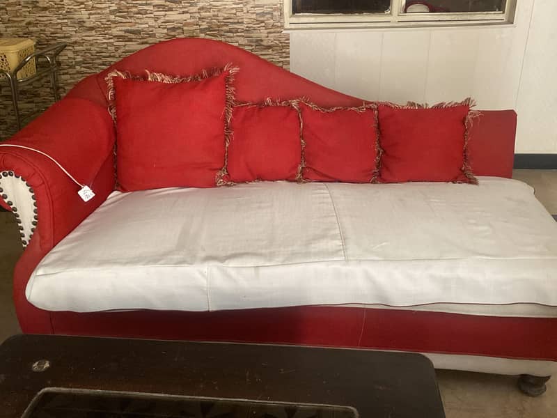 7 seater red n white sofa set 2