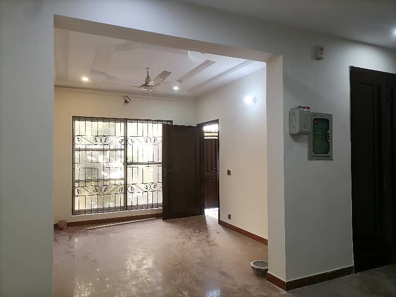 A Centrally Located House Is Available For sale In Punjab Small Industries Colony 4