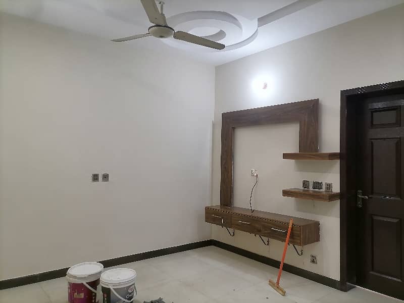 A Centrally Located House Is Available For sale In Punjab Small Industries Colony 16