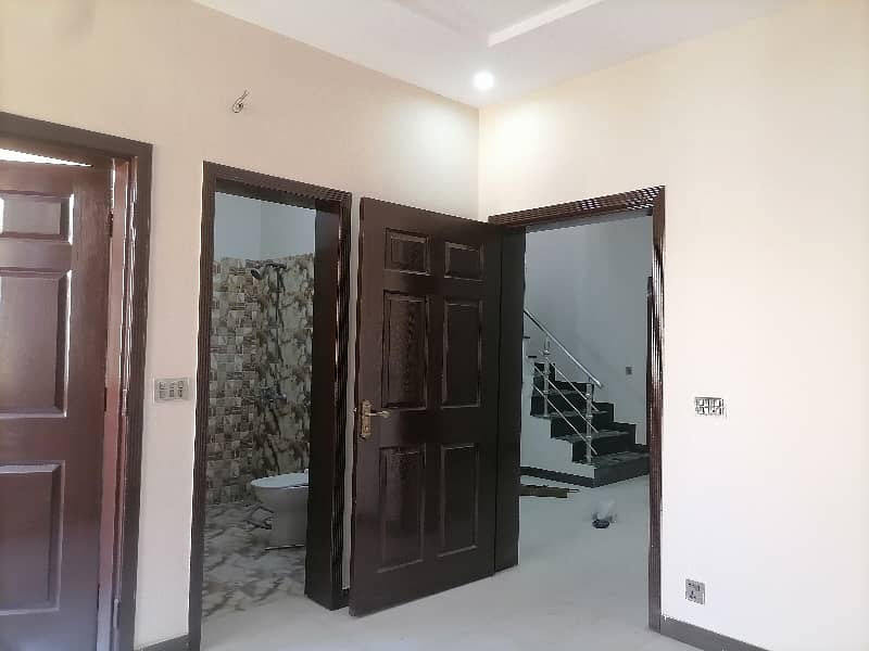 A Centrally Located House Is Available For sale In Punjab Small Industries Colony 22