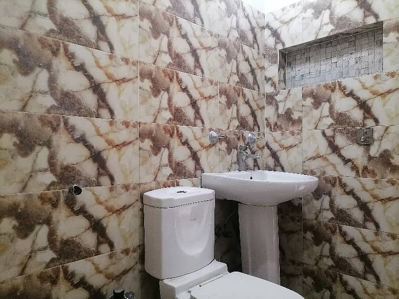 A Centrally Located House Is Available For sale In Punjab Small Industries Colony 23