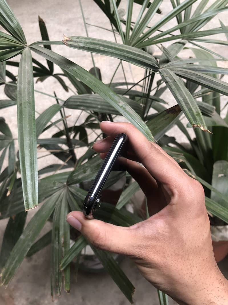 iPhone XS Dual sim pta approved Urgent sale 3