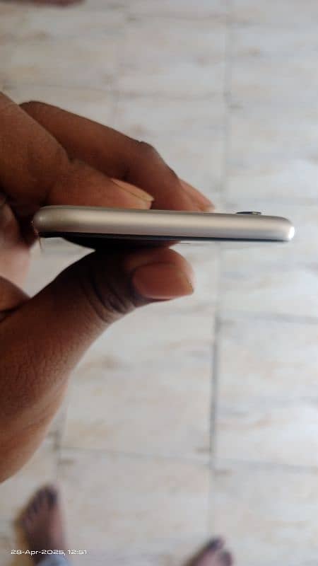 iphone 6s new condition 5