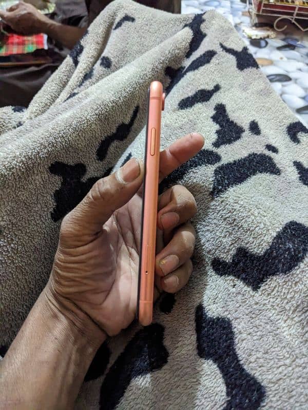 iphone XR 64gb JV non pta bt 85 4
