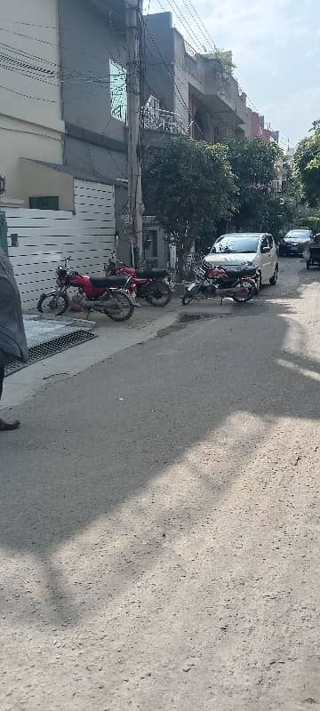 5 Marla Triple Storey Corner House For Sale 2