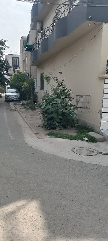 5 Marla Triple Storey Corner House For Sale 7